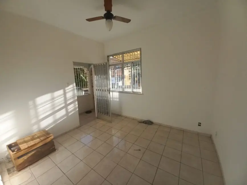 Casa com 2 quartos à venda, 70m2 em Jardim Vinte e Cinco de Agosto, Duque De Caxias - RJ - imagem 6 Foto 6 de Casa com 2 quartos à venda, 70m2 em Jardim Vinte e Cinco de Agosto, Duque De Caxias - RJ