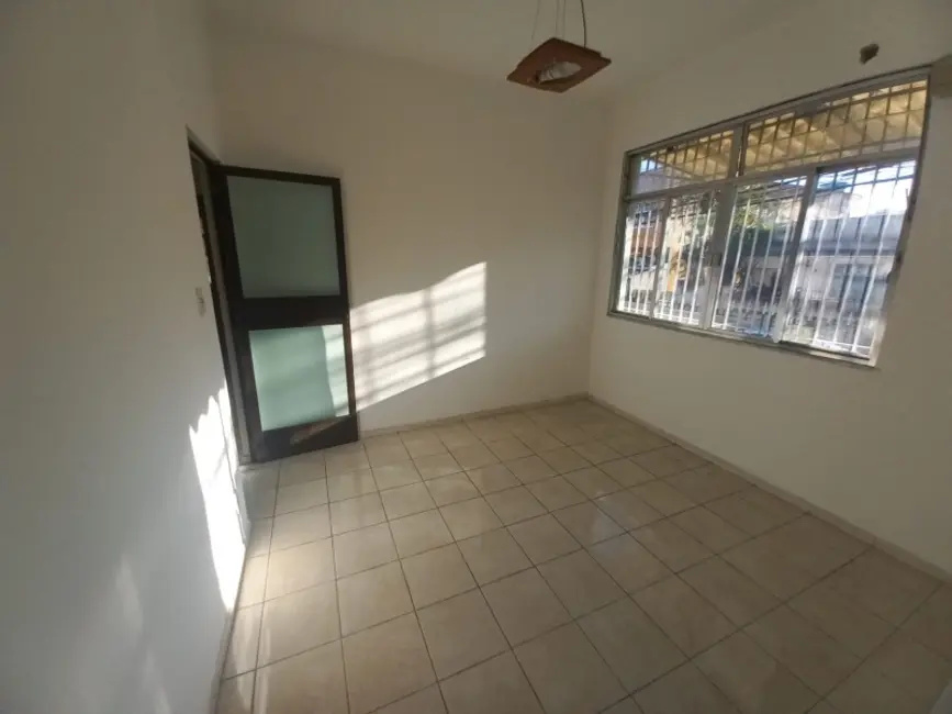 Casa com 2 quartos à venda, 70m2 em Jardim Vinte e Cinco de Agosto, Duque De Caxias - RJ - imagem 8 Foto 8 de Casa com 2 quartos à venda, 70m2 em Jardim Vinte e Cinco de Agosto, Duque De Caxias - RJ