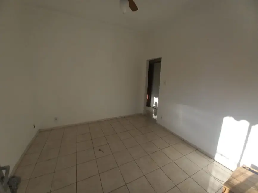Casa com 2 quartos à venda, 70m2 em Jardim Vinte e Cinco de Agosto, Duque De Caxias - RJ - imagem 5 Foto 5 de Casa com 2 quartos à venda, 70m2 em Jardim Vinte e Cinco de Agosto, Duque De Caxias - RJ