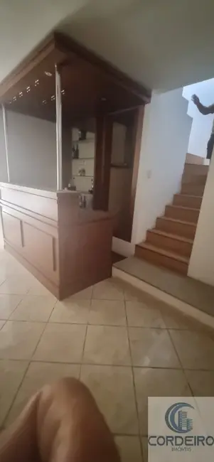 Apartamento com 3 quartos à venda, 160m2 em Jardim Vinte e Cinco de Agosto, Duque De Caxias - RJ - imagem 5 Foto 5 de Apartamento com 3 quartos à venda, 160m2 em Jardim Vinte e Cinco de Agosto, Duque De Caxias - RJ