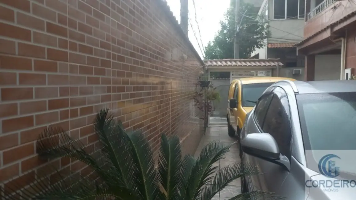 Foto 2 de Casa com 2 quartos à venda, 200m2 em Vila Oito de Maio, Duque De Caxias - RJ