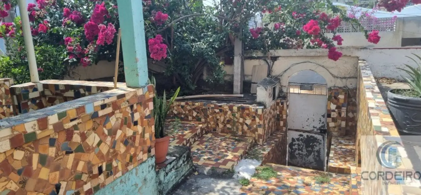 Casa com 4 quartos à venda, 130m2 em Jardim Vinte e Cinco de Agosto, Duque De Caxias - RJ - imagem 4 Foto 4 de Casa com 4 quartos à venda, 130m2 em Jardim Vinte e Cinco de Agosto, Duque De Caxias - RJ