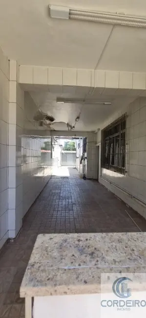 Casa com 4 quartos à venda e para alugar, 270m2 em Jardim Vinte e Cinco de Agosto, Duque De Caxias - RJ - imagem 6 Foto 6 de Casa com 4 quartos à venda e para alugar, 270m2 em Jardim Vinte e Cinco de Agosto, Duque De Caxias - RJ