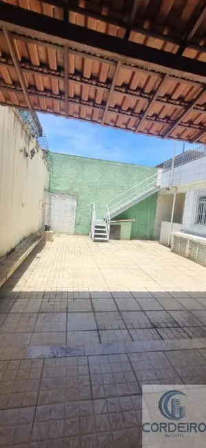 Casa com 4 quartos à venda e para alugar, 270m2 em Jardim Vinte e Cinco de Agosto, Duque De Caxias - RJ - imagem 9 Foto 9 de Casa com 4 quartos à venda e para alugar, 270m2 em Jardim Vinte e Cinco de Agosto, Duque De Caxias - RJ