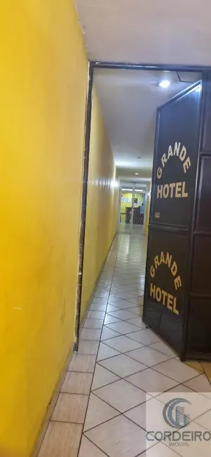 Apartamento com 32 quartos à venda e para alugar, 900m2 em Centro, Duque De Caxias - RJ - imagem 5 Foto 5 de Apartamento com 32 quartos à venda e para alugar, 900m2 em Centro, Duque De Caxias - RJ