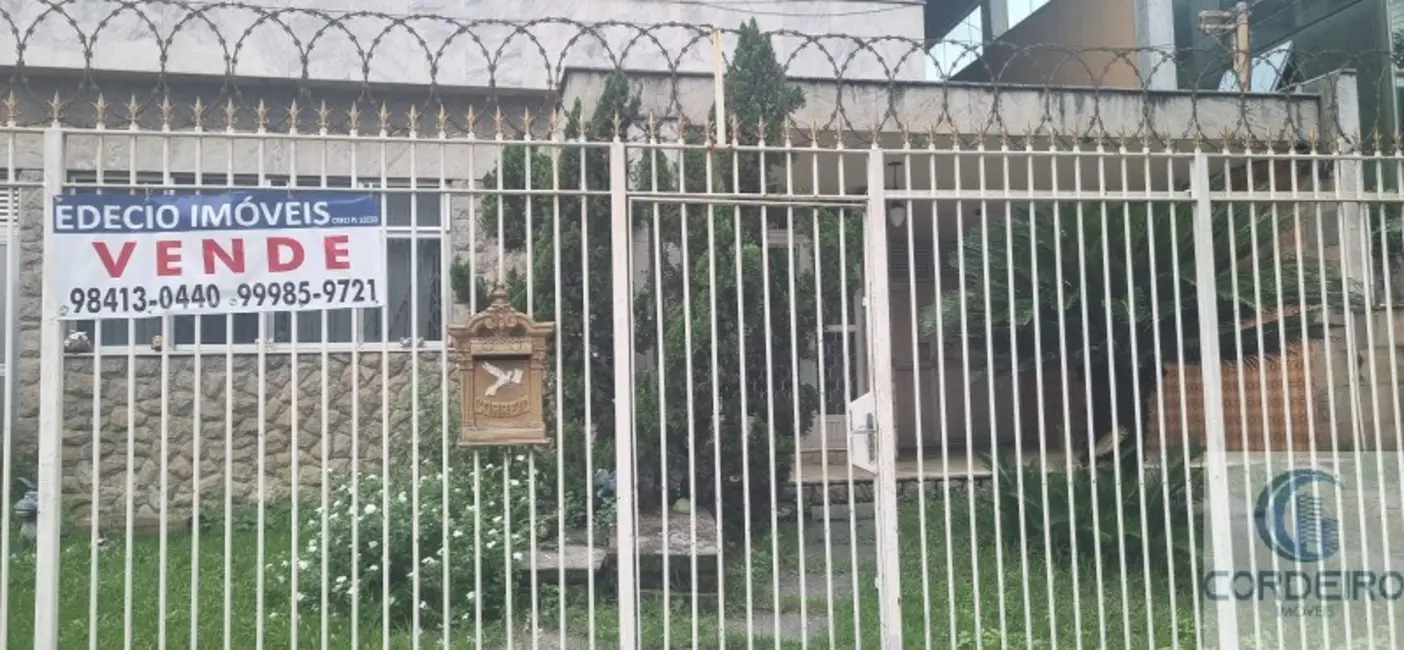 Casa com 3 quartos à venda, 360m2 em Jardim Vinte e Cinco de Agosto, Duque De Caxias - RJ - imagem 2 Foto 2 de Casa com 3 quartos à venda, 360m2 em Jardim Vinte e Cinco de Agosto, Duque De Caxias - RJ