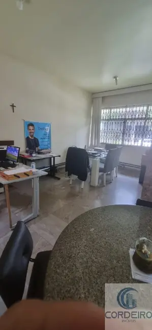 Casa com 4 quartos à venda, 220m2 em Jardim Vinte e Cinco de Agosto, Duque De Caxias - RJ - imagem 5 Foto 5 de Casa com 4 quartos à venda, 220m2 em Jardim Vinte e Cinco de Agosto, Duque De Caxias - RJ