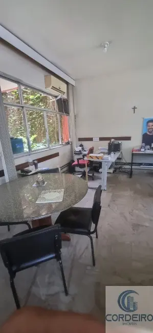 Casa com 4 quartos à venda, 220m2 em Jardim Vinte e Cinco de Agosto, Duque De Caxias - RJ - imagem 4 Foto 4 de Casa com 4 quartos à venda, 220m2 em Jardim Vinte e Cinco de Agosto, Duque De Caxias - RJ