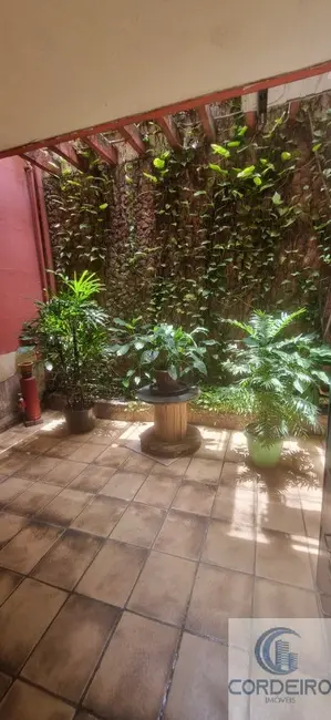 Casa com 4 quartos à venda, 220m2 em Jardim Vinte e Cinco de Agosto, Duque De Caxias - RJ - imagem 9 Foto 9 de Casa com 4 quartos à venda, 220m2 em Jardim Vinte e Cinco de Agosto, Duque De Caxias - RJ