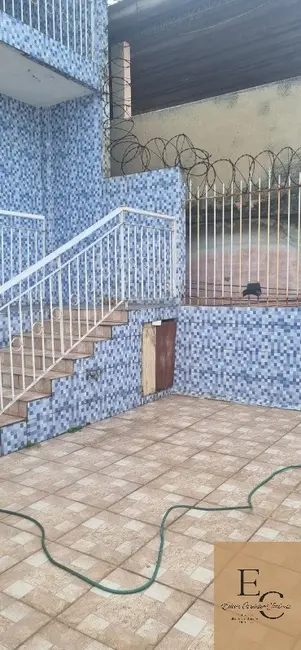Casa com 3 quartos à venda, 202m2 em Parque Senhor do Bonfim, Duque De Caxias - RJ - imagem 3 Foto 3 de Casa com 3 quartos à venda, 202m2 em Parque Senhor do Bonfim, Duque De Caxias - RJ