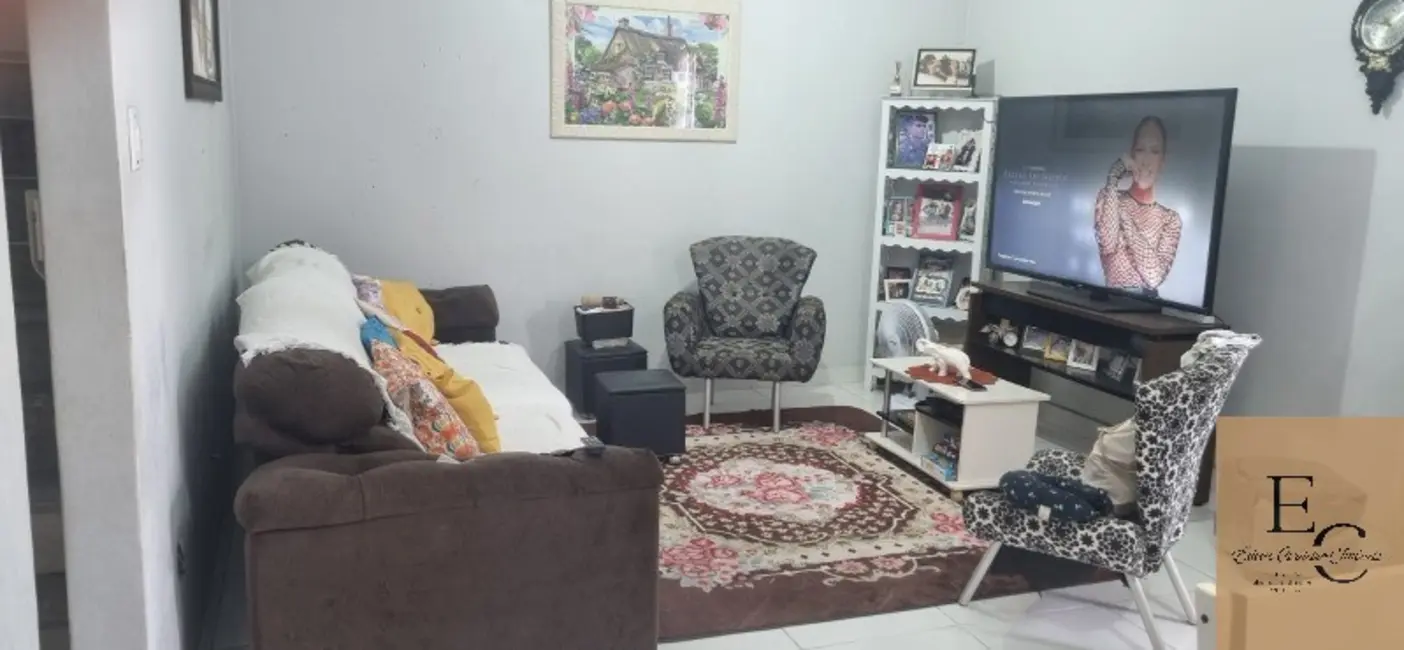 Casa com 3 quartos à venda, 202m2 em Parque Senhor do Bonfim, Duque De Caxias - RJ - imagem 5 Foto 5 de Casa com 3 quartos à venda, 202m2 em Parque Senhor do Bonfim, Duque De Caxias - RJ