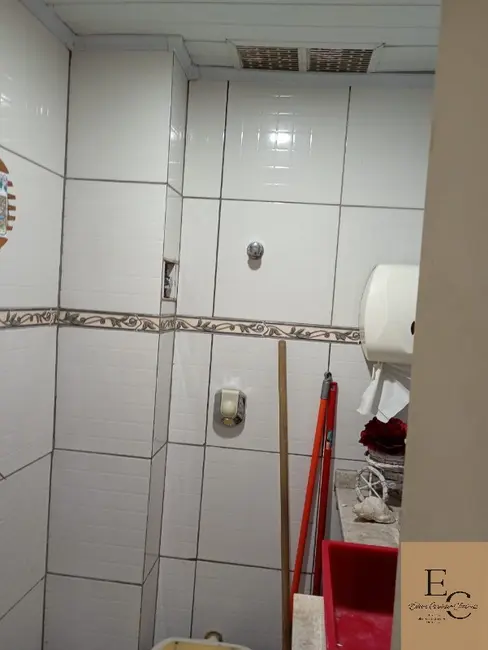 Sala Comercial à venda, 25m2 em Jardim Vinte e Cinco de Agosto, Duque De Caxias - RJ - imagem 8 Foto 8 de Sala Comercial à venda, 25m2 em Jardim Vinte e Cinco de Agosto, Duque De Caxias - RJ