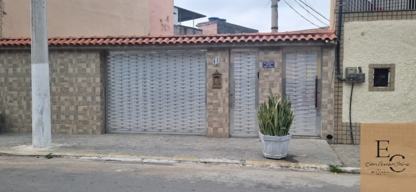 Casa com 2 quartos à venda, 156m2 em Olavo Bilac, Duque De Caxias - RJ - imagem 1 Foto 1 de Casa com 2 quartos à venda, 156m2 em Olavo Bilac, Duque De Caxias - RJ