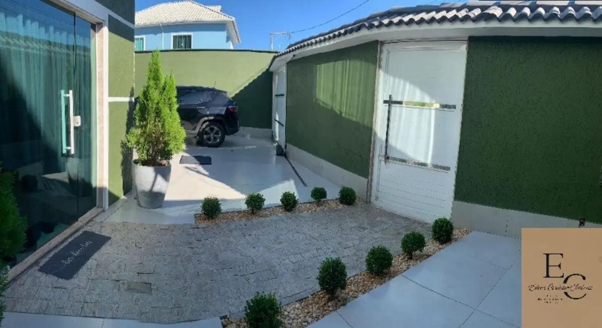 Casa de Condomínio com 3 quartos à venda, 400m2 em Vila Santa Alice, Duque De Caxias - RJ - imagem 2 Foto 2 de Casa de Condomínio com 3 quartos à venda, 400m2 em Vila Santa Alice, Duque De Caxias - RJ