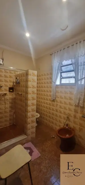 Casa com 3 quartos à venda, 74m2 em Vila São Sebastião, Duque De Caxias - RJ - imagem 8 Foto 8 de Casa com 3 quartos à venda, 74m2 em Vila São Sebastião, Duque De Caxias - RJ