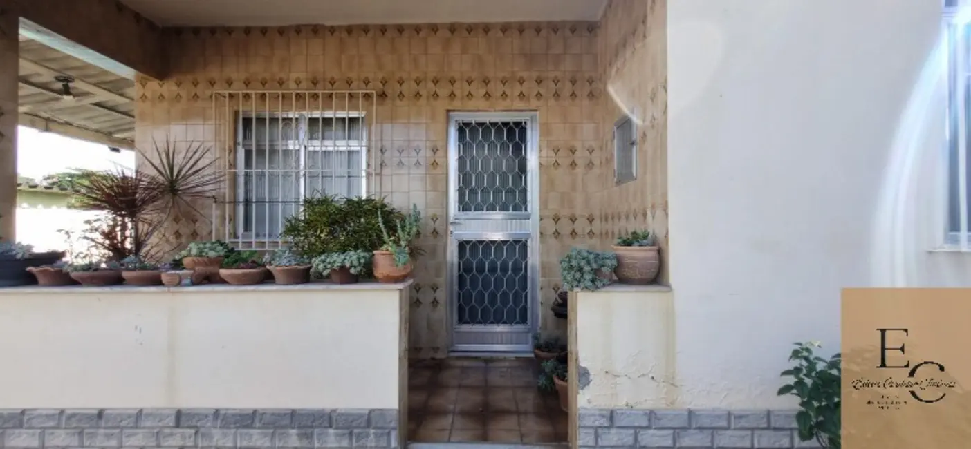 Casa com 3 quartos à venda, 155m2 em Parque Senhor do Bonfim, Duque De Caxias - RJ - imagem 4 Foto 4 de Casa com 3 quartos à venda, 155m2 em Parque Senhor do Bonfim, Duque De Caxias - RJ