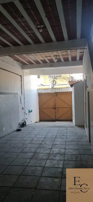 Casa com 3 quartos à venda, 280m2 em Vila Guanabara, Duque De Caxias - RJ - imagem 2 Foto 2 de Casa com 3 quartos à venda, 280m2 em Vila Guanabara, Duque De Caxias - RJ