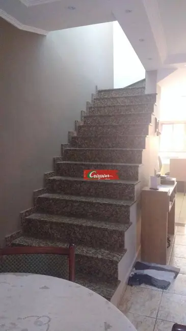 Foto 8 de Sobrado com 3 quartos à venda, 250m2 em Jardim Santa Cecília, Guarulhos - SP