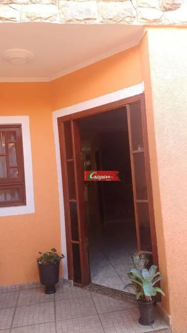 Foto 3 de Sobrado com 3 quartos à venda, 250m2 em Jardim Santa Cecília, Guarulhos - SP