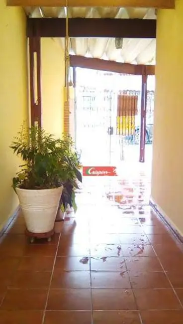 Sobrado com 3 quartos à venda, 125m2 em Cidade Brasil, Guarulhos - SP - imagem 4 Foto 4 de Sobrado com 3 quartos à venda, 125m2 em Cidade Brasil, Guarulhos - SP