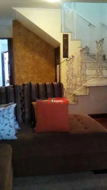 Sobrado com 3 quartos à venda, 125m2 em Cidade Brasil, Guarulhos - SP - imagem 2 Foto 2 de Sobrado com 3 quartos à venda, 125m2 em Cidade Brasil, Guarulhos - SP