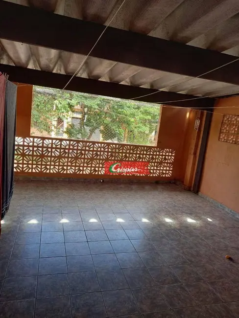 Foto 2 de Sobrado com 2 quartos à venda, 101m2 em Jardim Ipanema, Guarulhos - SP