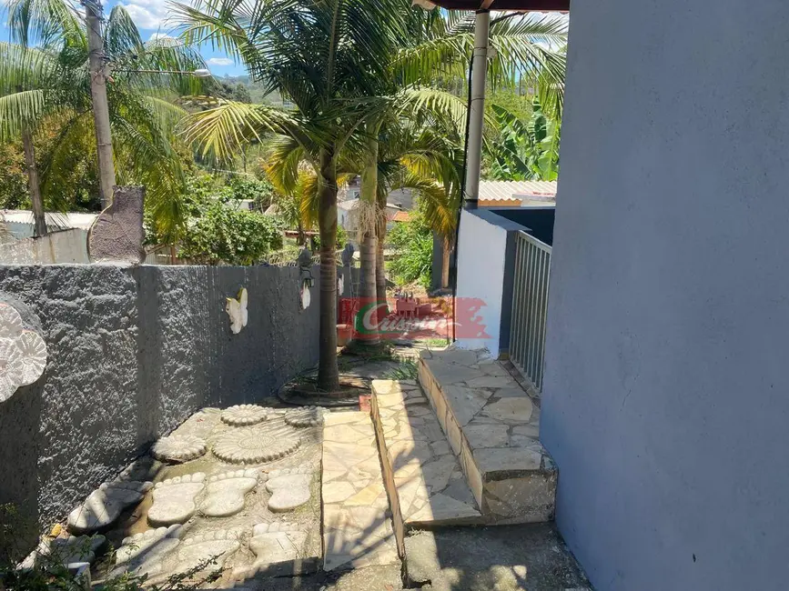 Chácara com 3 quartos à venda, 600m2 em Centro, Mairipora - SP - imagem 4 Foto 4 de Chácara com 3 quartos à venda, 600m2 em Centro, Mairipora - SP