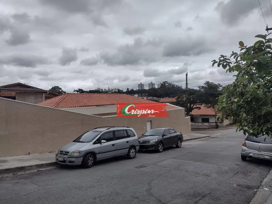 Casa com 3 quartos à venda e para alugar, 250m2 em Vila Maranduba, Guarulhos - SP - imagem 5 Foto 5 de Casa com 3 quartos à venda e para alugar, 250m2 em Vila Maranduba, Guarulhos - SP