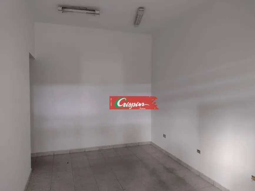 Armazém / Galpão para alugar, 250m2 em Vila Endres, Guarulhos - SP - imagem 3 Foto 3 de Armazém / Galpão para alugar, 250m2 em Vila Endres, Guarulhos - SP