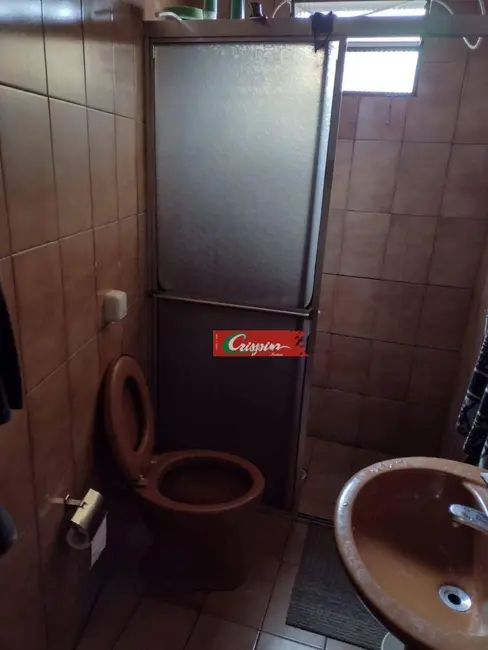 Casa com 2 quartos à venda, 202m2 em Jardim Rosa de Franca, Guarulhos - SP - imagem 4 Foto 4 de Casa com 2 quartos à venda, 202m2 em Jardim Rosa de Franca, Guarulhos - SP