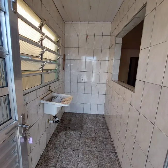 Casa com 1 quarto para alugar, 40m2 em Vila Renata, Guarulhos - SP - imagem 7 Foto 7 de Casa com 1 quarto para alugar, 40m2 em Vila Renata, Guarulhos - SP