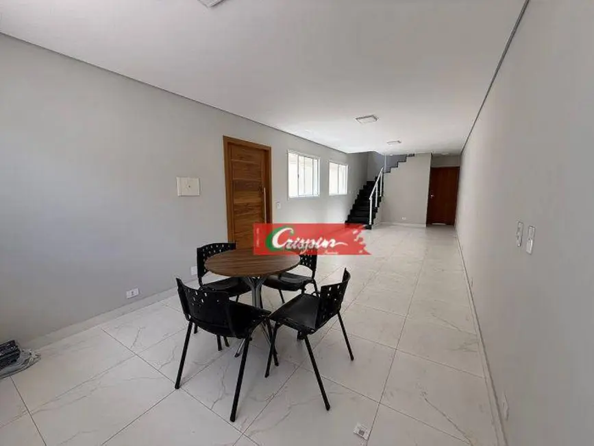 Sobrado com 3 quartos à venda, 137m2 em Vila Barros, Guarulhos - SP - imagem 4 Foto 4 de Sobrado com 3 quartos à venda, 137m2 em Vila Barros, Guarulhos - SP