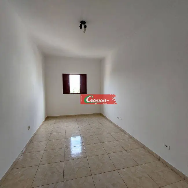 Casa com 2 quartos para alugar, 70m2 em Jardim Vila Galvão, Guarulhos - SP - imagem 4 Foto 4 de Casa com 2 quartos para alugar, 70m2 em Jardim Vila Galvão, Guarulhos - SP