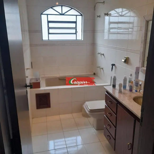 Foto 4 de Sobrado com 5 quartos à venda, 384m2 em Vila Galvão, Guarulhos - SP