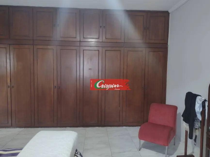 Casa com 3 quartos à venda, 1500m2 em Vila Augusta, Guarulhos - SP - imagem 9 Foto 9 de Casa com 3 quartos à venda, 1500m2 em Vila Augusta, Guarulhos - SP
