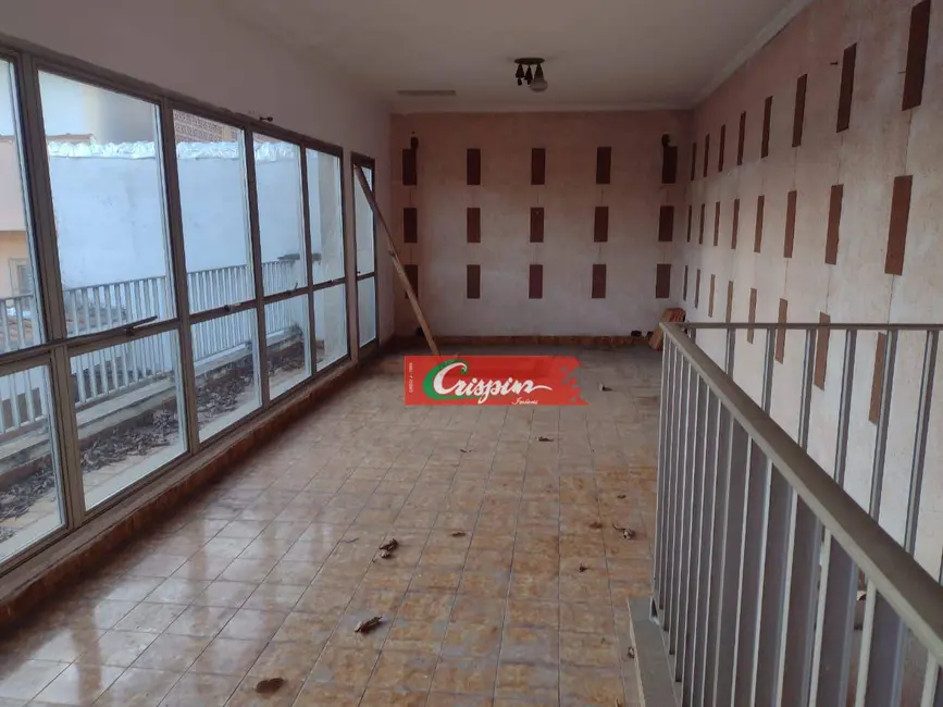 Casa com 3 quartos à venda, 1500m2 em Vila Augusta, Guarulhos - SP - imagem 3 Foto 3 de Casa com 3 quartos à venda, 1500m2 em Vila Augusta, Guarulhos - SP