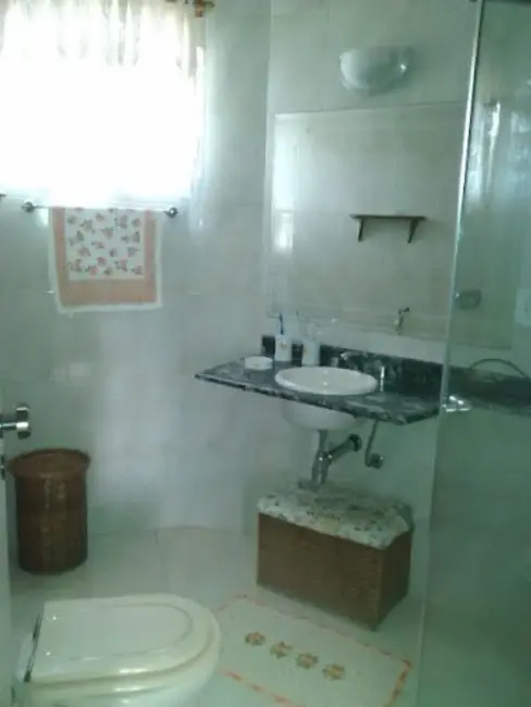 Foto 5 de Casa com 4 quartos à venda e para alugar, 192m2 em Vila Galvão, Guarulhos - SP