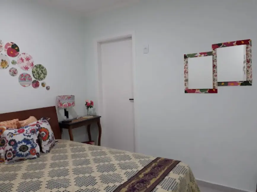 Foto 9 de Casa com 4 quartos à venda e para alugar, 192m2 em Vila Galvão, Guarulhos - SP