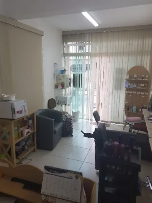 Sala Comercial para alugar, 28m2 em Vila Nilo, São Paulo - SP - imagem 4 Foto 4 de Sala Comercial para alugar, 28m2 em Vila Nilo, São Paulo - SP