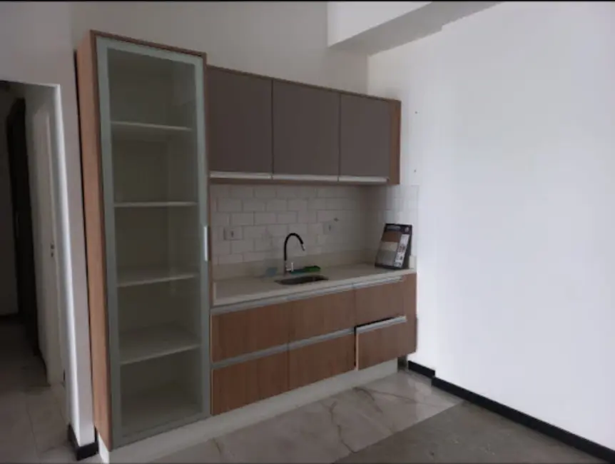 Sala Comercial para alugar, 200m2 em Jardim Santa Mena, Guarulhos - SP - imagem 7 Foto 7 de Sala Comercial para alugar, 200m2 em Jardim Santa Mena, Guarulhos - SP