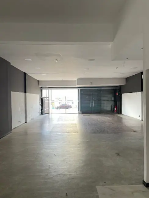 Sala Comercial para alugar, 200m2 em Jardim Santa Mena, Guarulhos - SP - imagem 2 Foto 2 de Sala Comercial para alugar, 200m2 em Jardim Santa Mena, Guarulhos - SP