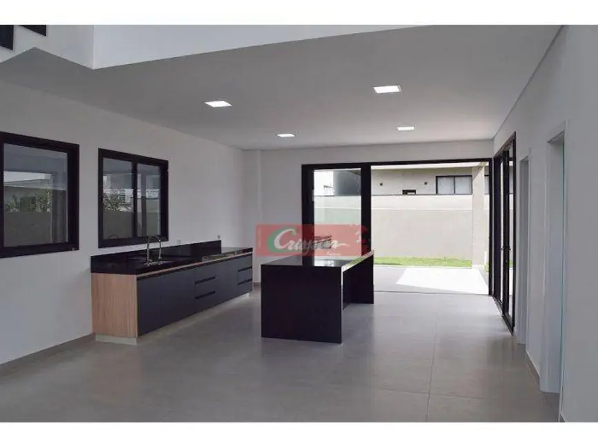 Foto 6 de Sobrado com 3 quartos à venda, 300m2 em Atibaia - SP