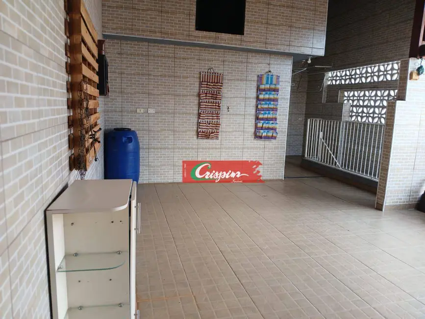 Sobrado com 4 quartos para alugar, 125m2 em Jardim Santa Edwirges, Guarulhos - SP - imagem 8 Foto 8 de Sobrado com 4 quartos para alugar, 125m2 em Jardim Santa Edwirges, Guarulhos - SP