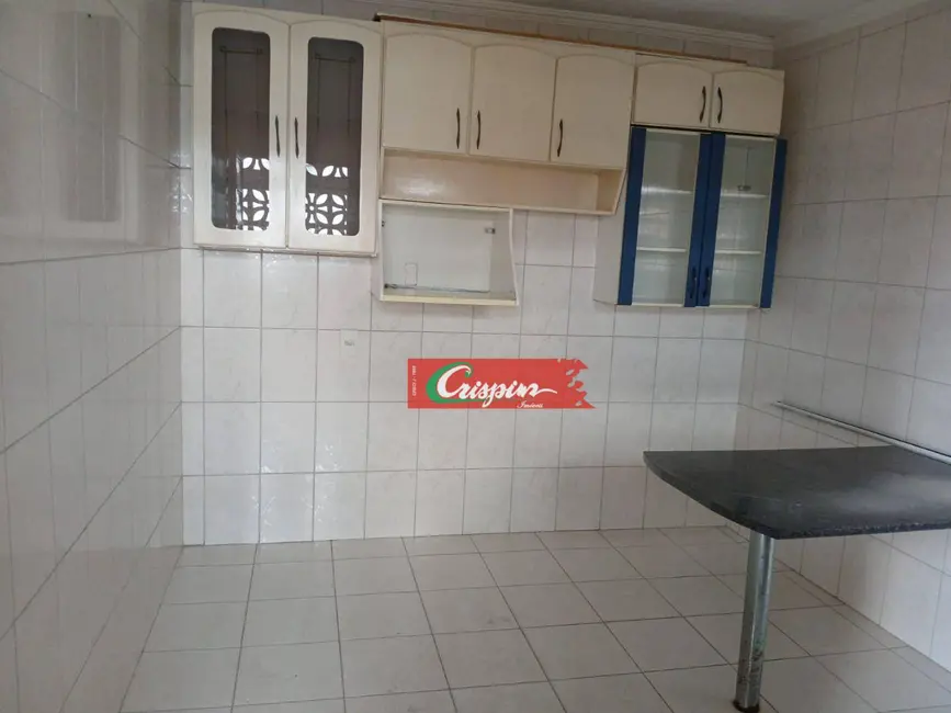 Sobrado com 4 quartos para alugar, 125m2 em Jardim Santa Edwirges, Guarulhos - SP - imagem 4 Foto 4 de Sobrado com 4 quartos para alugar, 125m2 em Jardim Santa Edwirges, Guarulhos - SP