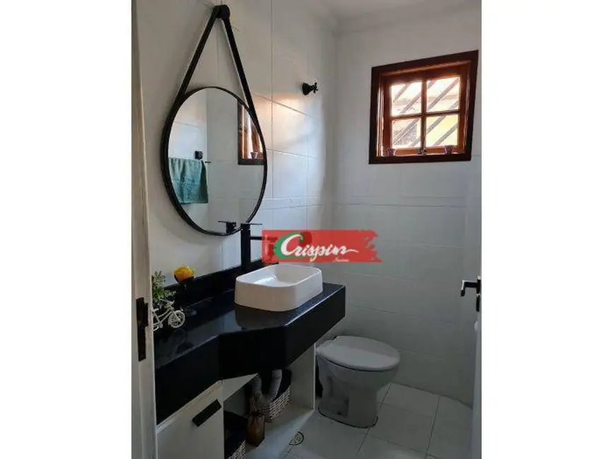 Sobrado com 3 quartos à venda, 192m2 em Jardim Vila Galvão, Guarulhos - SP - imagem 9 Foto 9 de Sobrado com 3 quartos à venda, 192m2 em Jardim Vila Galvão, Guarulhos - SP