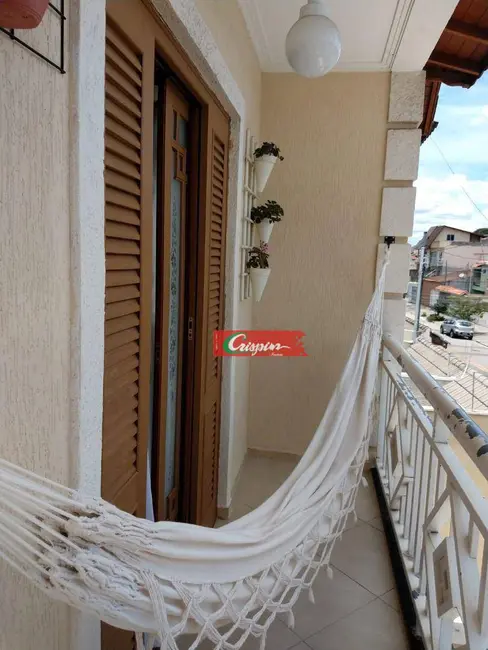 Sobrado com 4 quartos à venda, 125m2 em Jardim Paraventi, Guarulhos - SP - imagem 5 Foto 5 de Sobrado com 4 quartos à venda, 125m2 em Jardim Paraventi, Guarulhos - SP