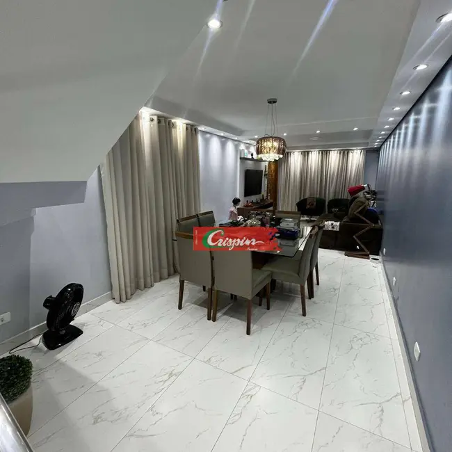 Foto 1 de Sobrado com 6 quartos à venda, 125m2 em Jardim Adriana, Guarulhos - SP