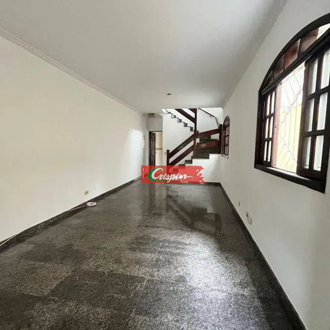 Foto 1 de Sobrado com 3 quartos para alugar, 250m2 em Parque Renato Maia, Guarulhos - SP