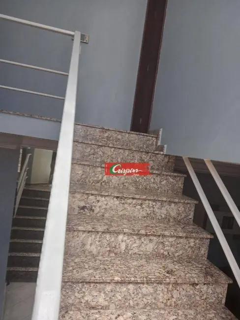 Sobrado com 3 quartos à venda, 180m2 em Vila Galvão, Guarulhos - SP - imagem 7 Foto 7 de Sobrado com 3 quartos à venda, 180m2 em Vila Galvão, Guarulhos - SP