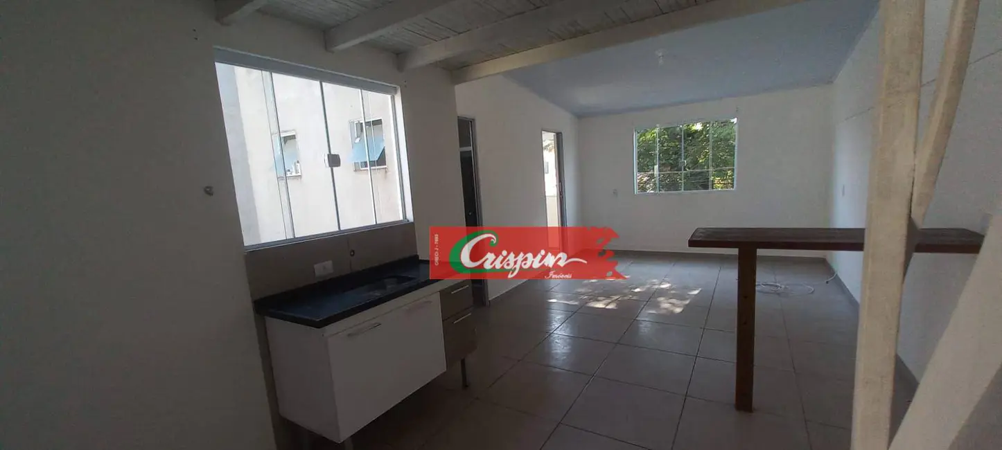 Casa com 1 quarto para alugar, 50m2 em Jardim Terezópolis, Guarulhos - SP - imagem 4 Foto 4 de Casa com 1 quarto para alugar, 50m2 em Jardim Terezópolis, Guarulhos - SP